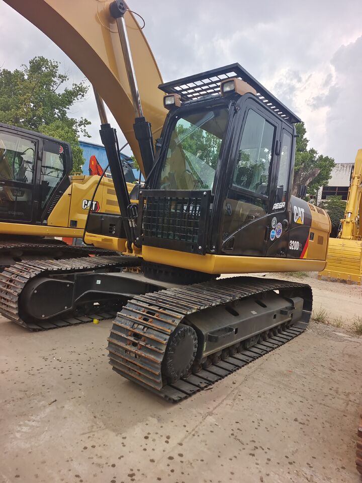 2025 Caterpillar 320D Crawler Excavator