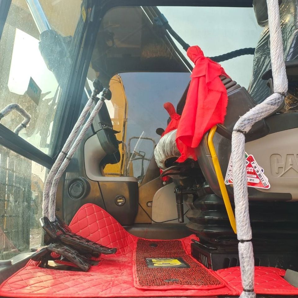 2025 Caterpillar 320D Crawler Excavator