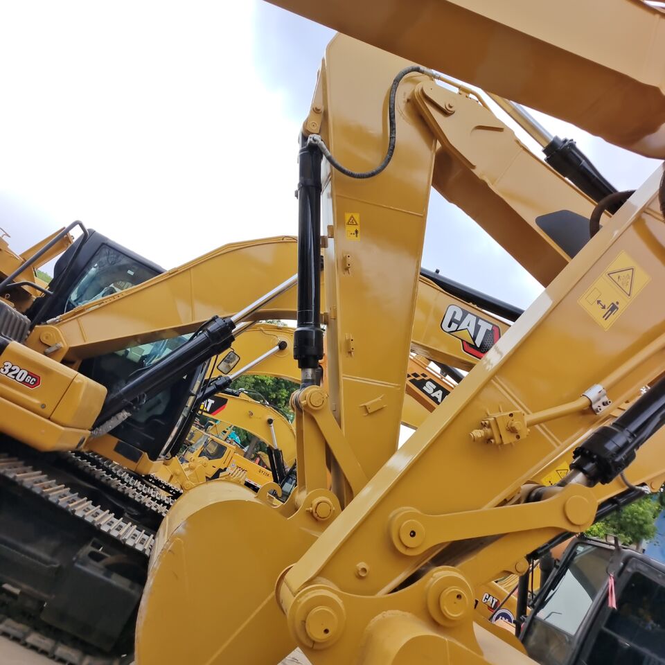2025 Caterpillar 323D Crawler Excavator