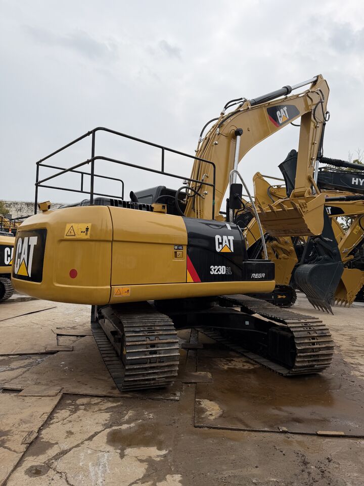 2025 Caterpillar 323D2L Crawler Excavator 2025 Caterpillar 323D2L Crawler Excavator