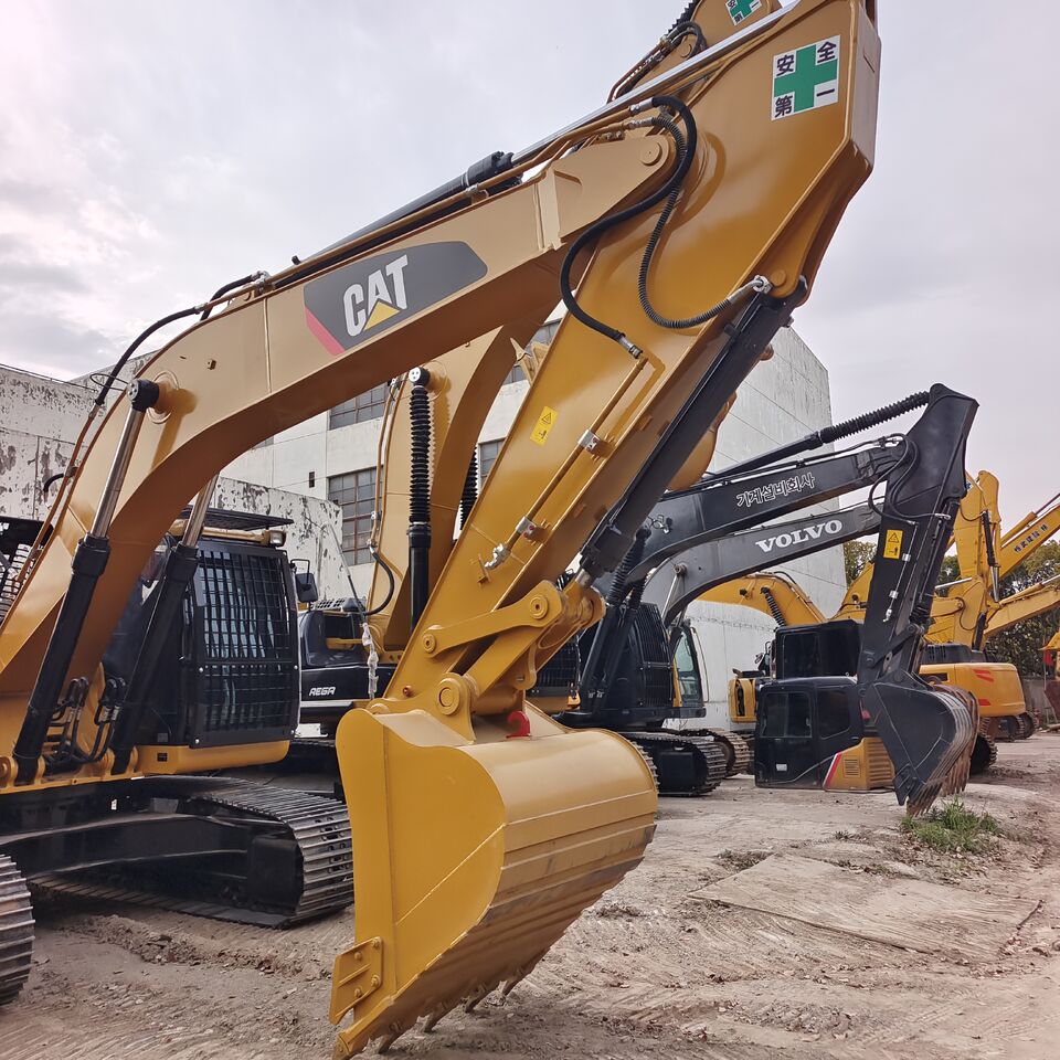 2025 Caterpillar 323DL Crawler Excavator