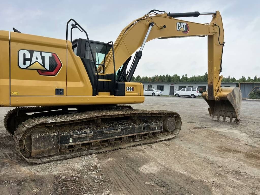 2025 Caterpillar 323GC Crawler Excavator