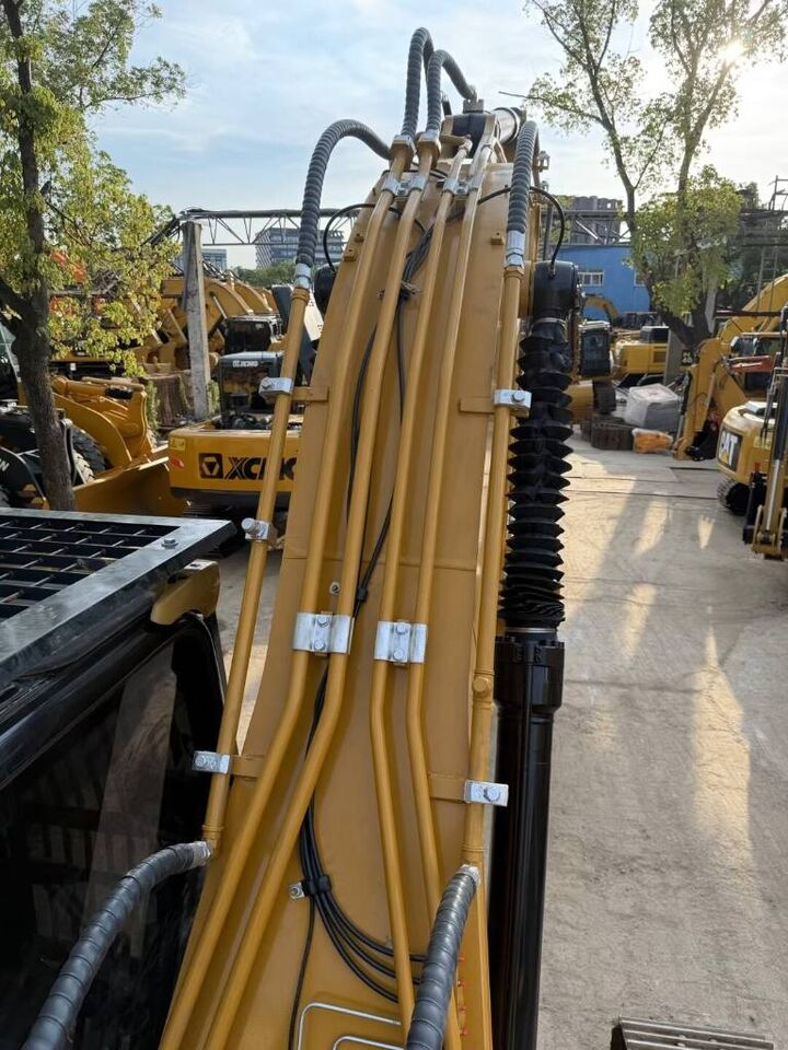 2025 Caterpillar 325D2L Crawler Excavator