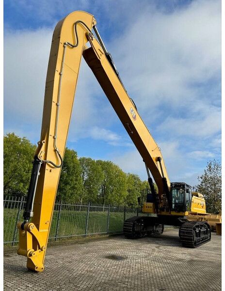2025 Caterpillar 395 LONG REACH Crawler Excavator