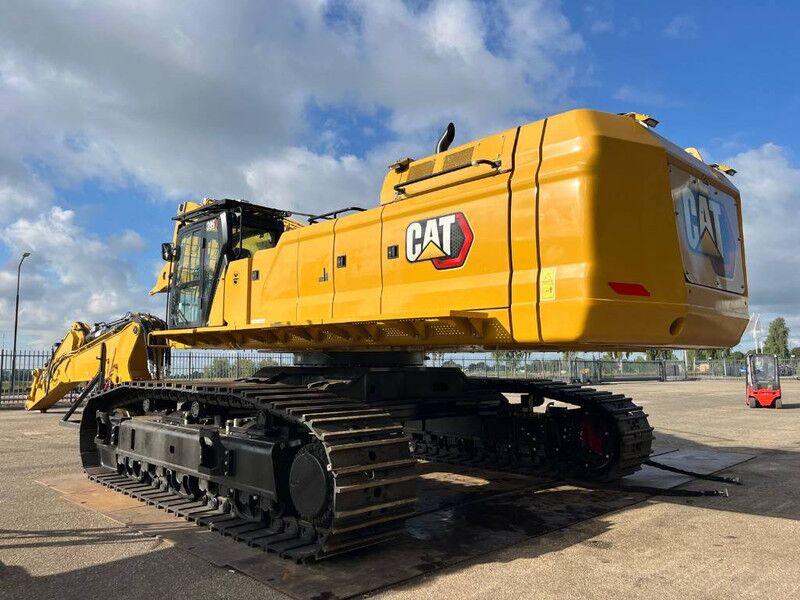 2025 Caterpillar 395 UHD Crawler Excavator