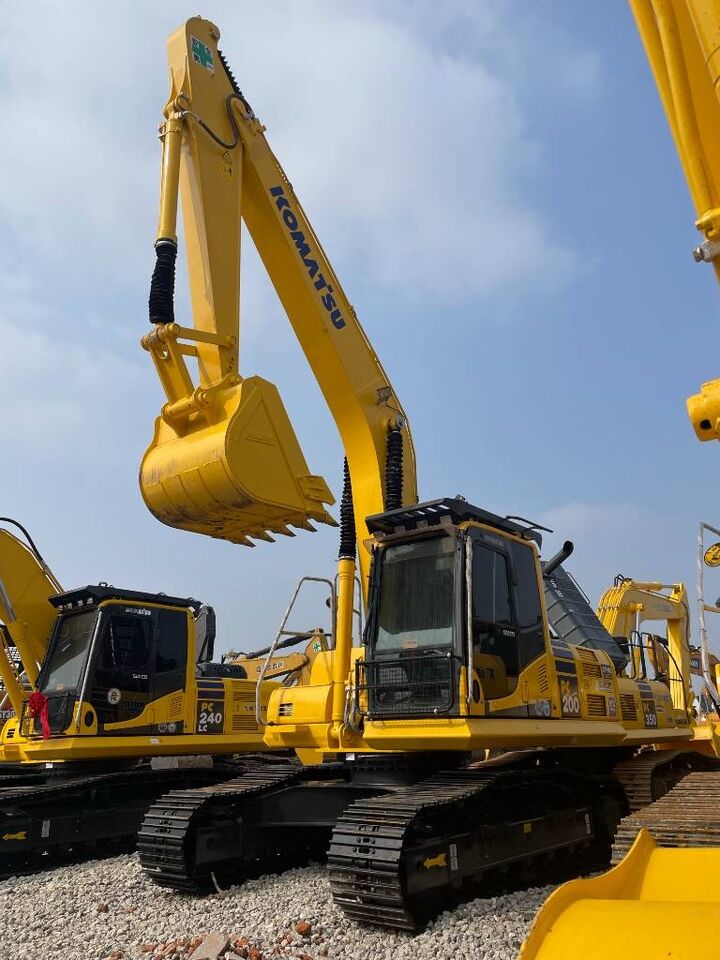 2025 Komatsu PC200-8 Crawler Excavator