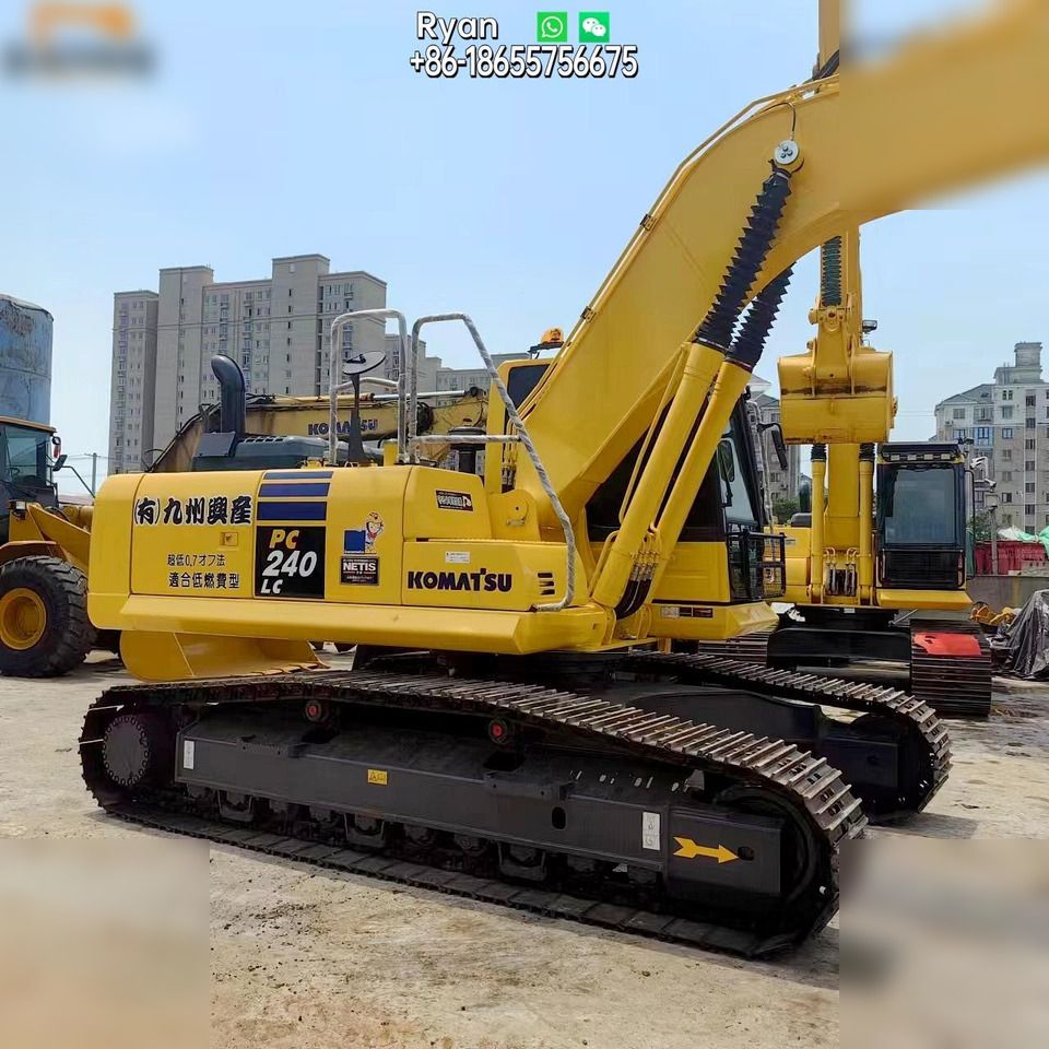 2022 Komatsu PC240LC-8 Crawler Excavator