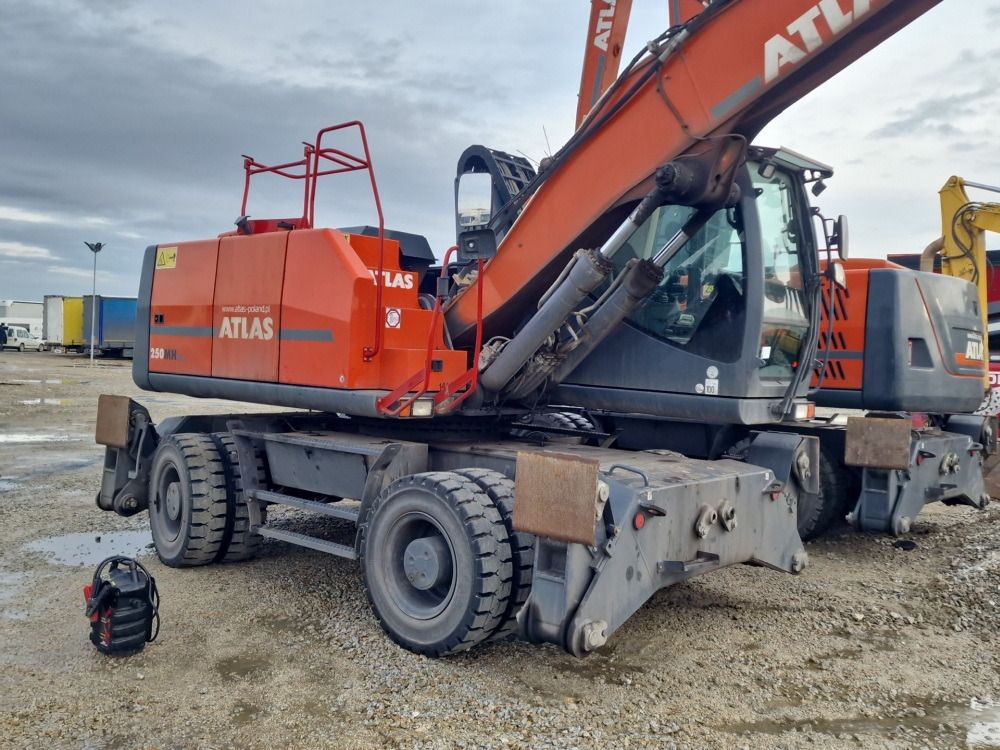2023 Atlas 250MH BLUE Material Handler
