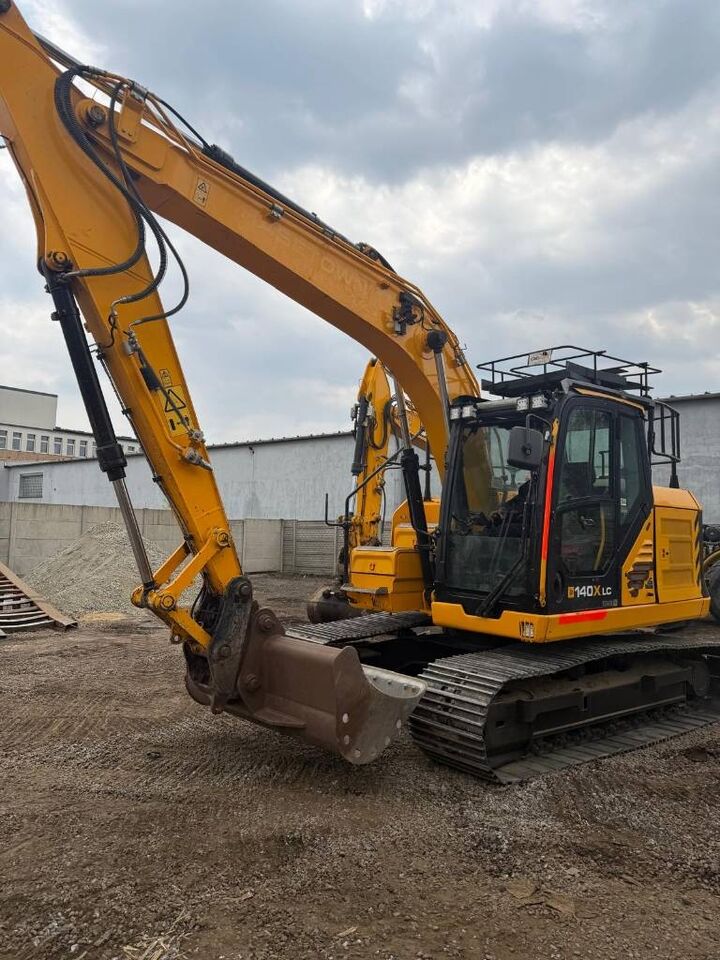 Escavadora de rastos JCB 140X LC de 2020
