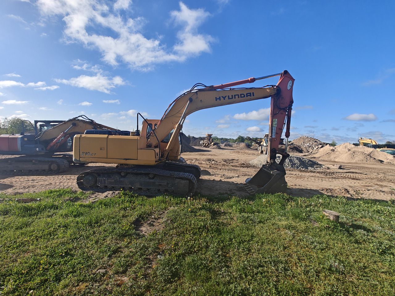 2004 Hyundai R210LC-7 Excavator pe șenile