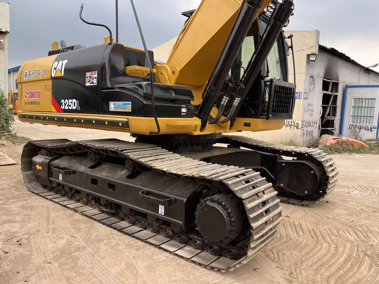 2021 Caterpillar 325DL Pelle sur chenilles