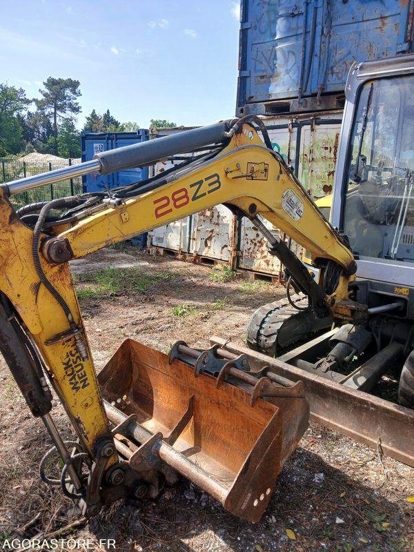 2012 Wacker Neuson 28Z3 mini excavator boom and bucket view