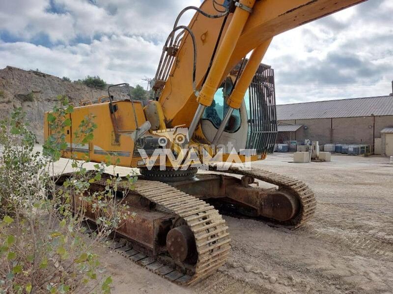 2005 Liebherr R954 excavator, side view