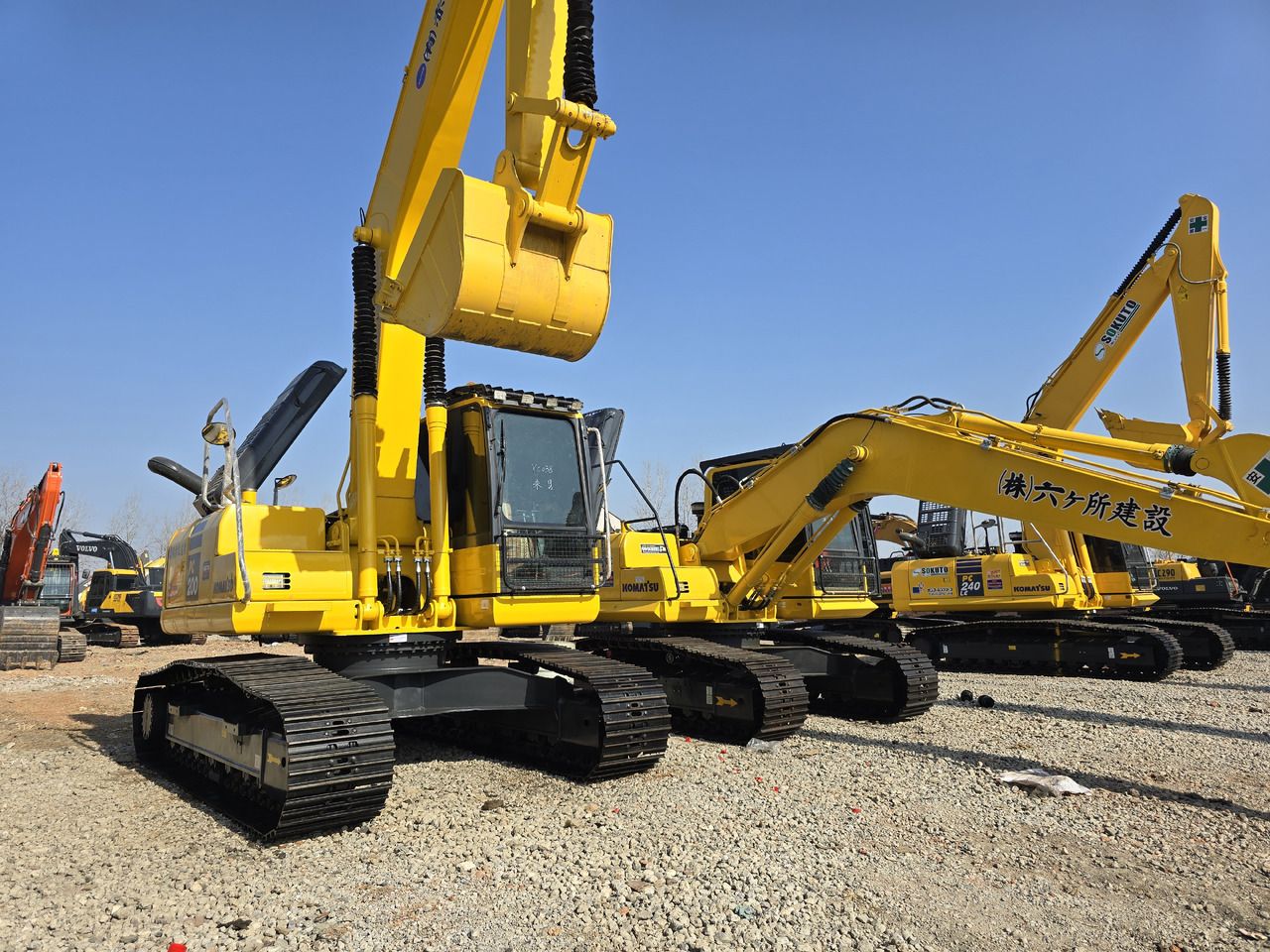 2025 Komatsu PC200-8 Crawler Excavator