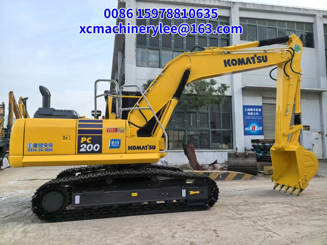 Escavatore cingolato Komatsu PC200 del 2023