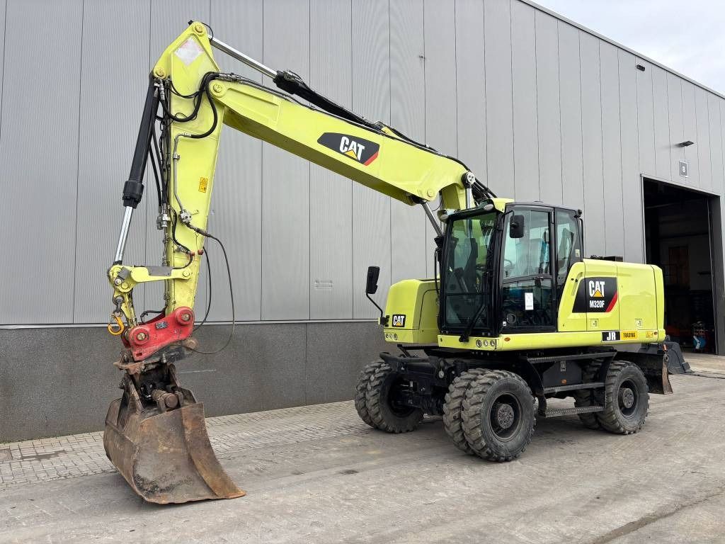 2015 Caterpillar M320F Wielopbuimer