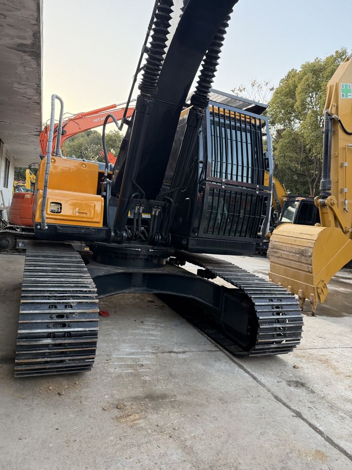 Escavadora de Rastos Hyundai R220LC-9S 2024