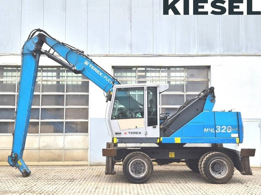 2016 Fuchs MHL320D Material Handler