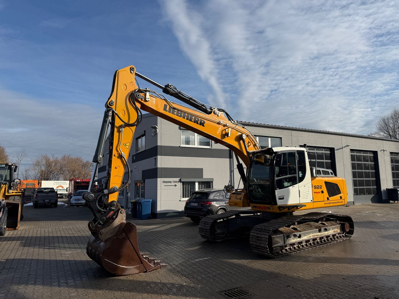 Excavator pe șenile Liebherr R922LC din 2015