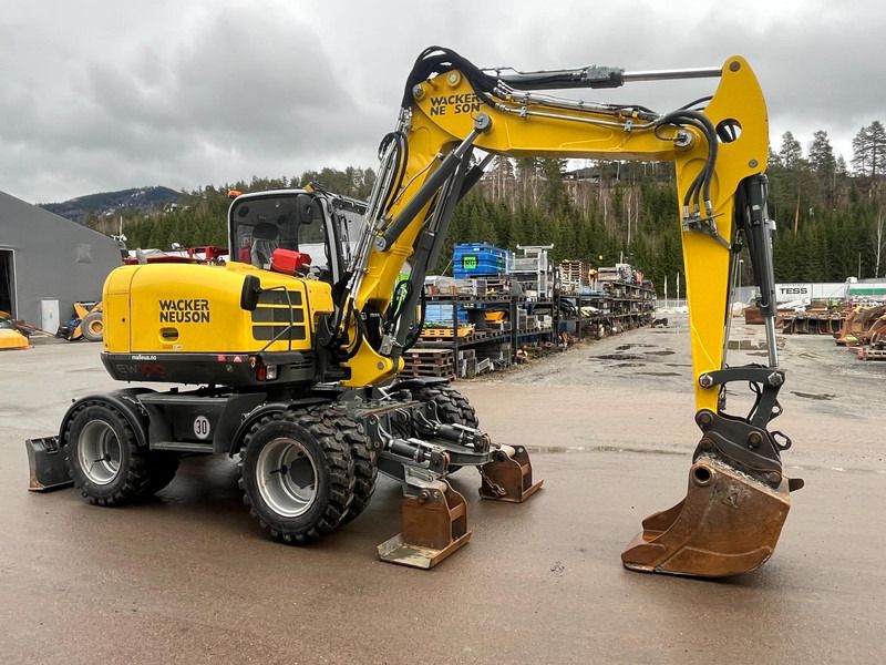 2022 Wacker Neuson EW100 Pelle sur roues