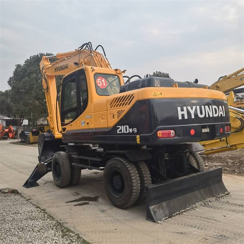 2024 Hyundai R210W-9T Wheel Excavator