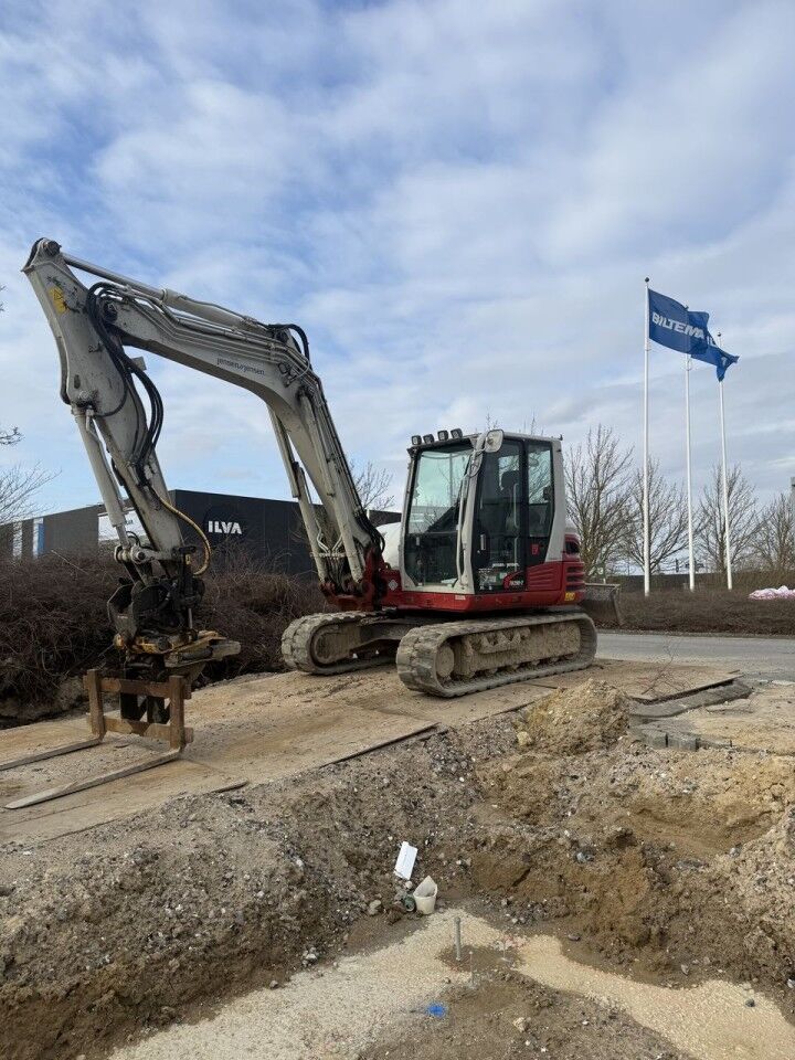 2021 Takeuchi TB290-2 Mini Excavator