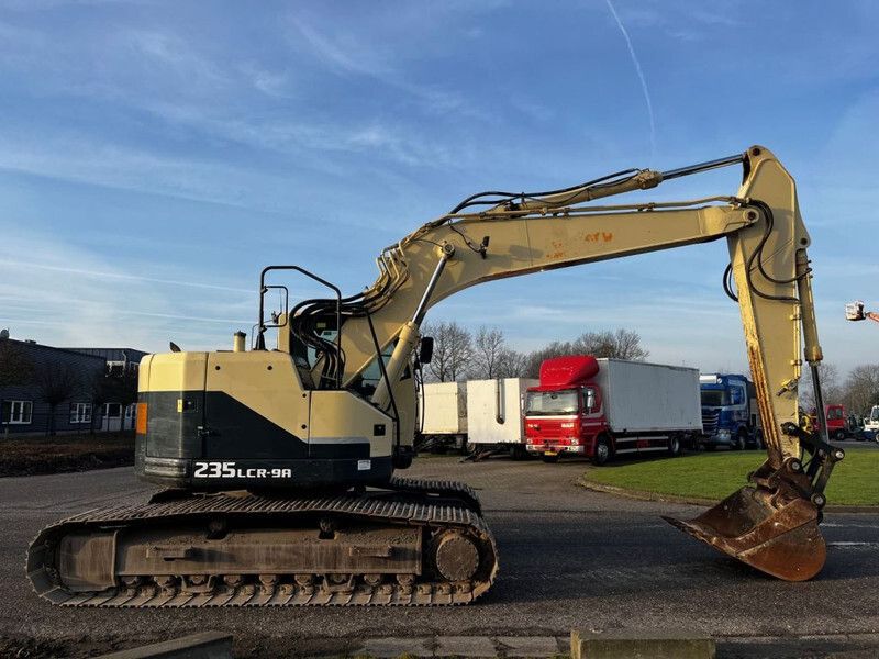 2014 Hyundai 235LCR-9A crawler excavator, side view