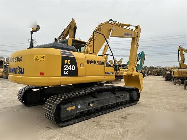 Escavadora de Lagartas Komatsu PC240LC-8 (2021)