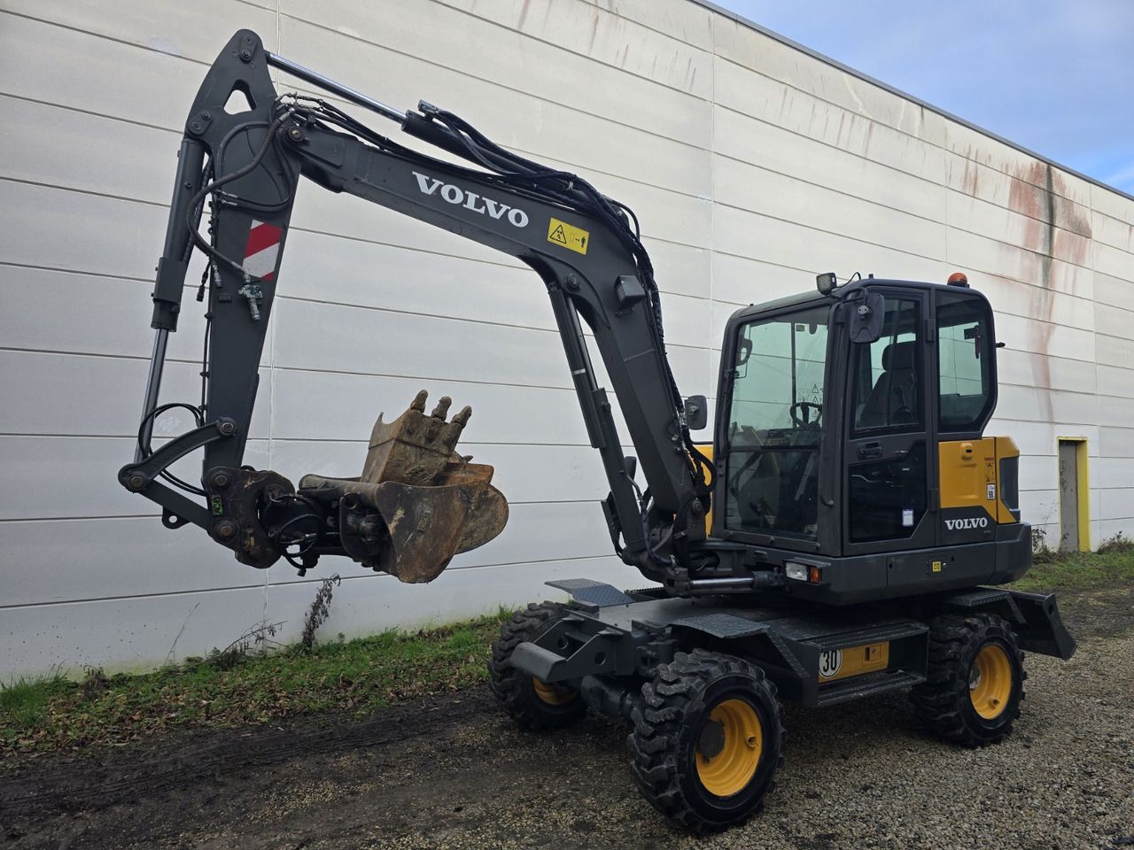 2020 Volvo EW60E Wheel Excavator