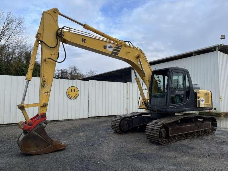 2000 Komatsu PC180LC-6K crawler excavator side view