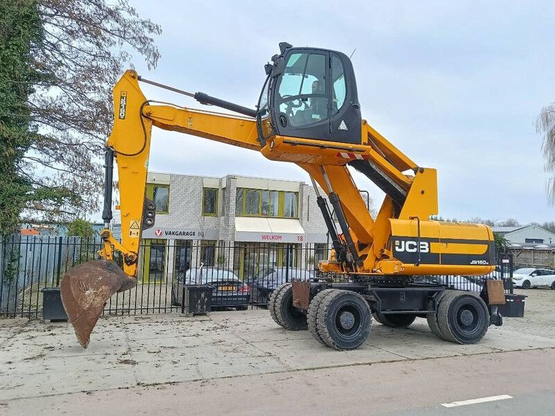 2011 JCB JS160W Material Handler