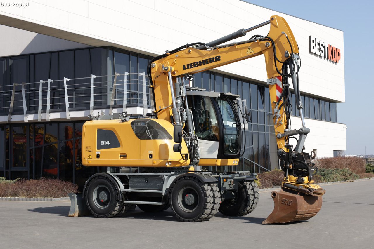 2017 Liebherr A914 LITRONIC Wheel Excavator