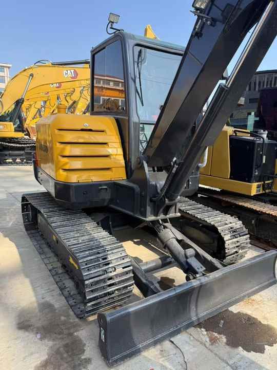 2023 Volvo EC60 Excavator pe Șenile