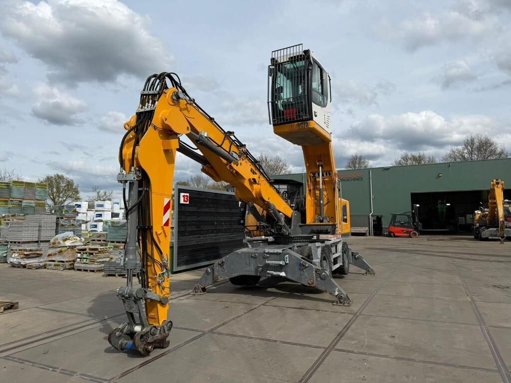 2018 Liebherr LH22 M Маніпулятор матеріалів