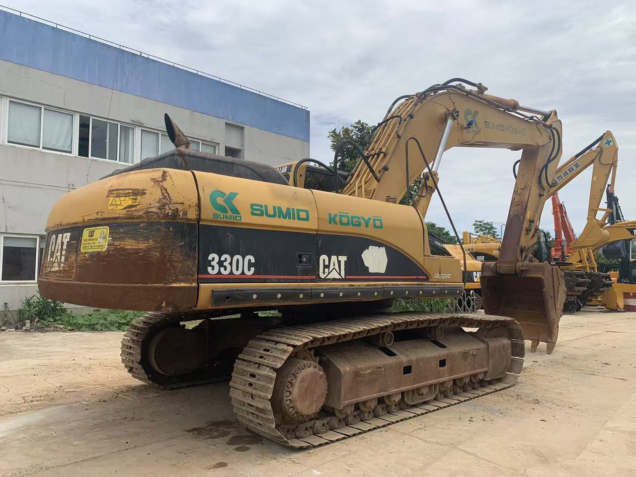 2017 Caterpillar 330BL Гусеничний екскаватор