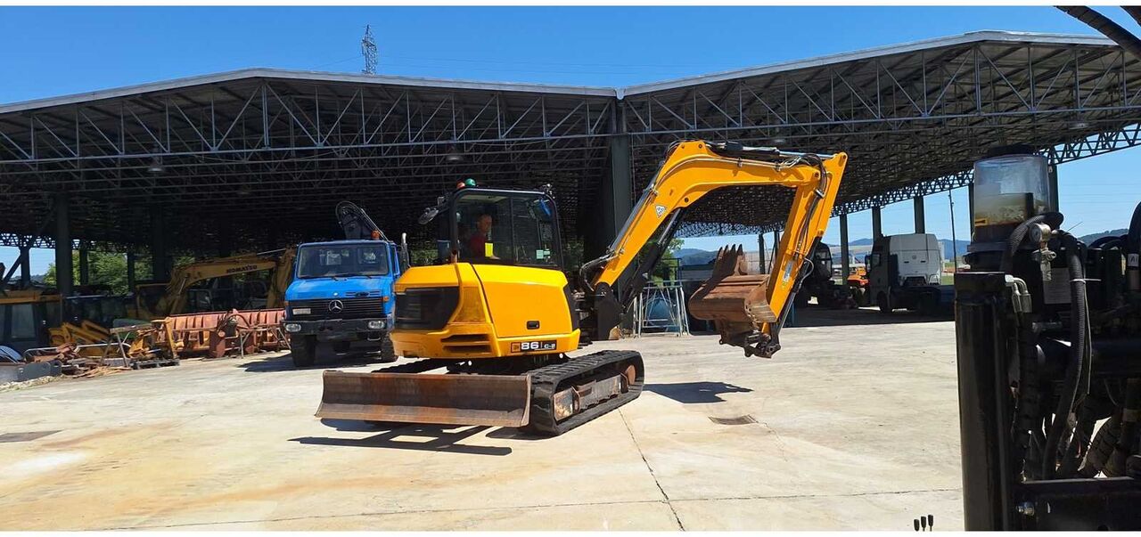 JCB 86C-2 Crawler Excavator