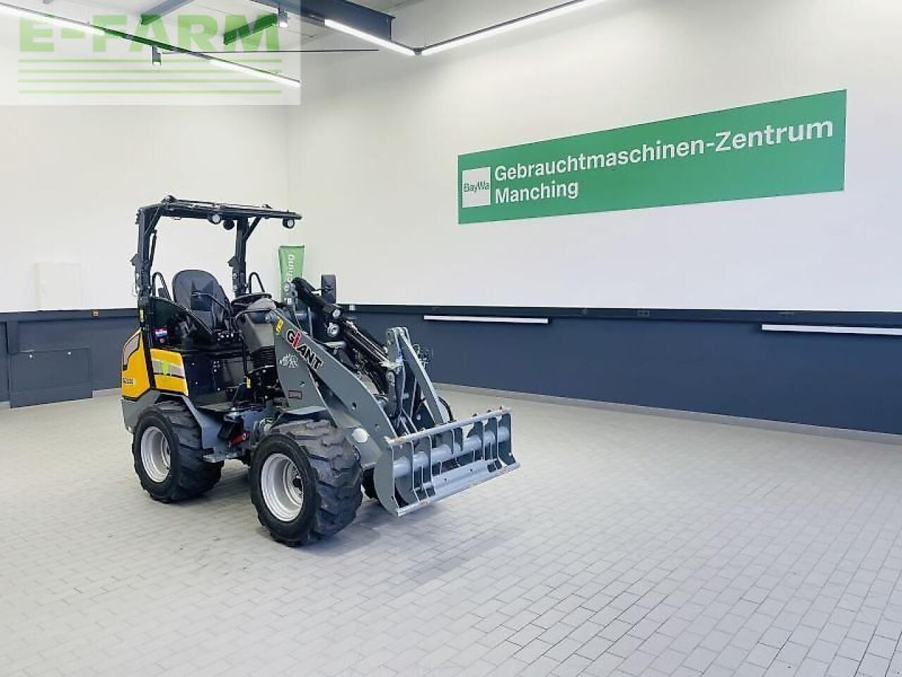 2023 Giant G2200E Mini Excavator