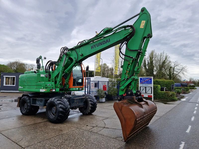 Excavadora de ruedas Hyundai R160W-9A de 2015
