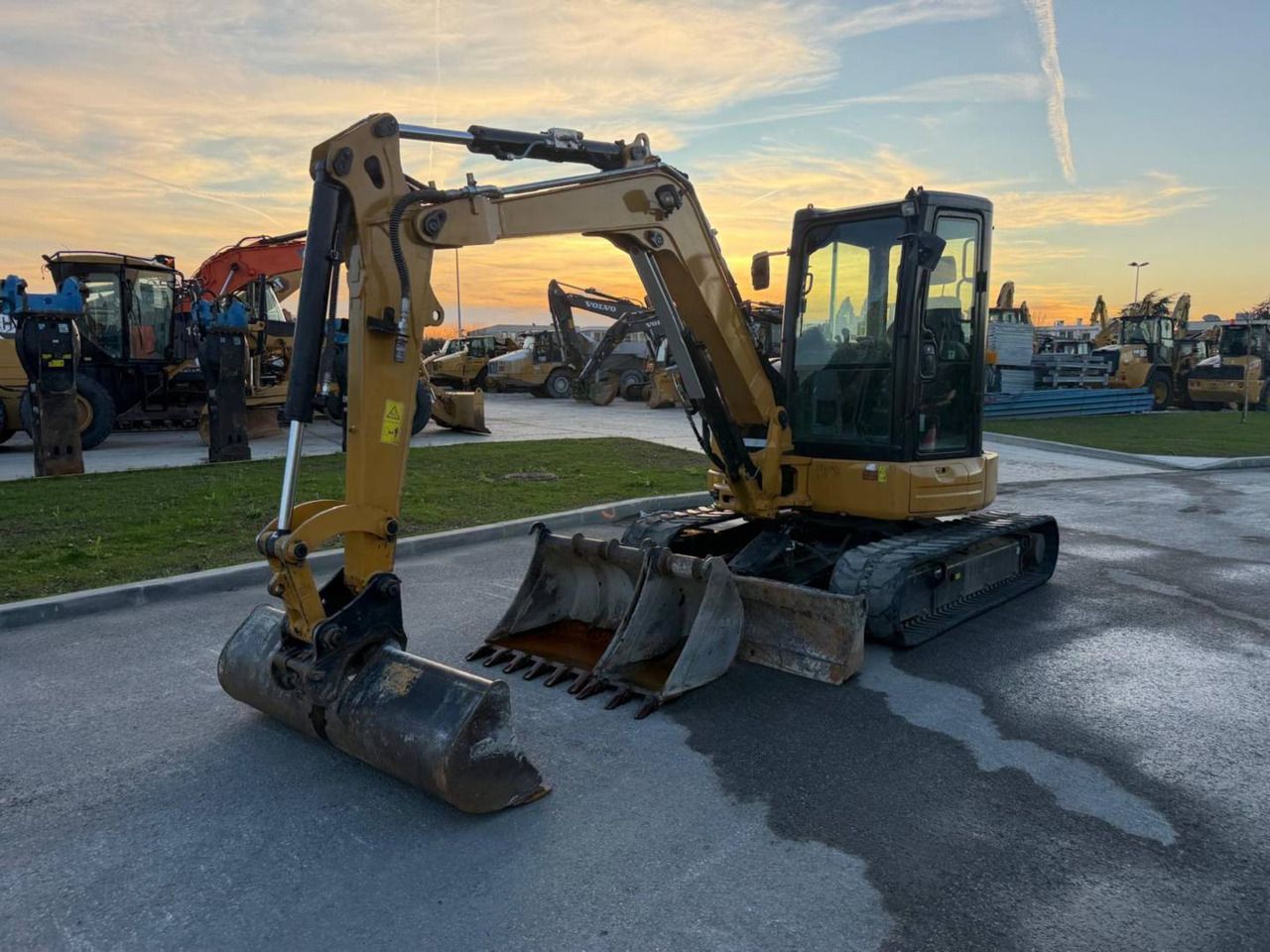 2021 Caterpillar 305E2 Koparka Gąsienicowa