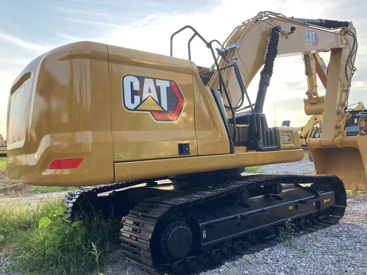2017 Caterpillar 330GC Гусеничний екскаватор