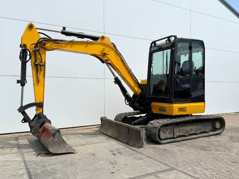 JCB 48Z-1 - Linee Martello / Aggancio Rapido (2018)