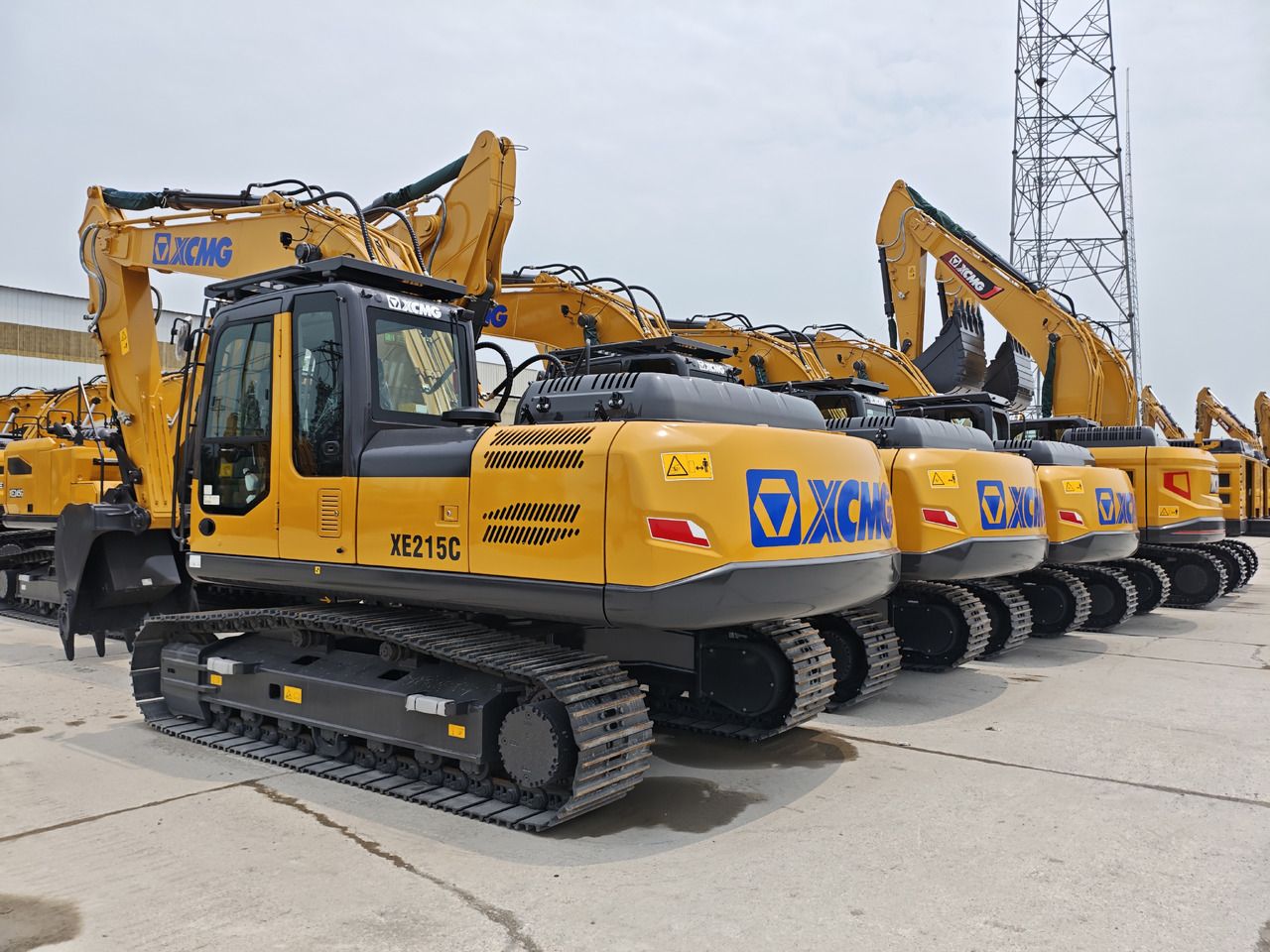 XCMG XE215C Crawler Excavator