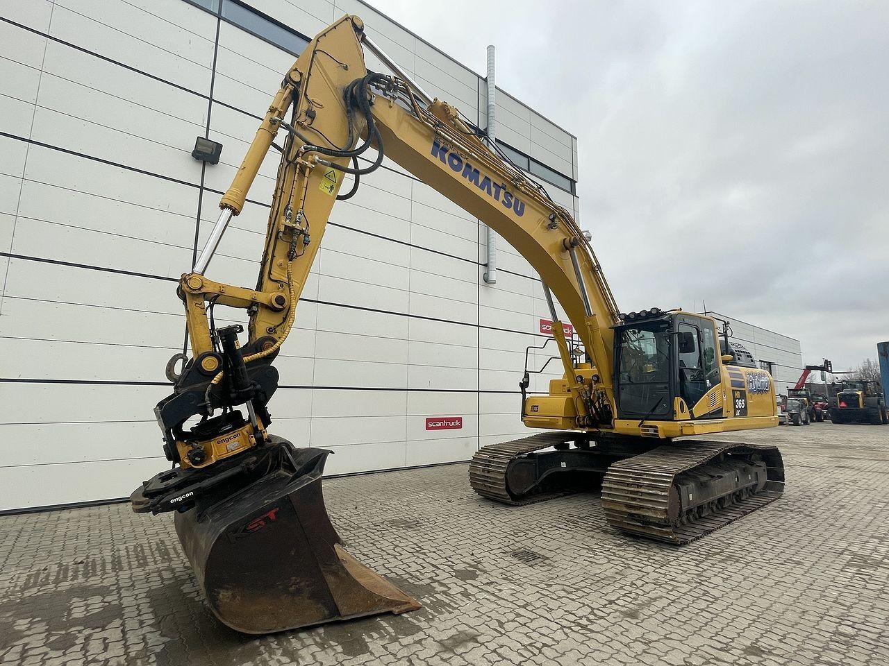 2024 Komatsu HB365LC-3EO Crawler Excavator