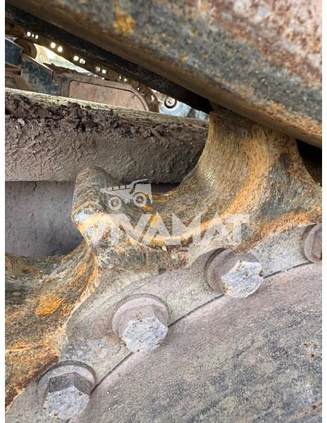 2003 Hitachi ZX650LCH crawler excavator track detail
