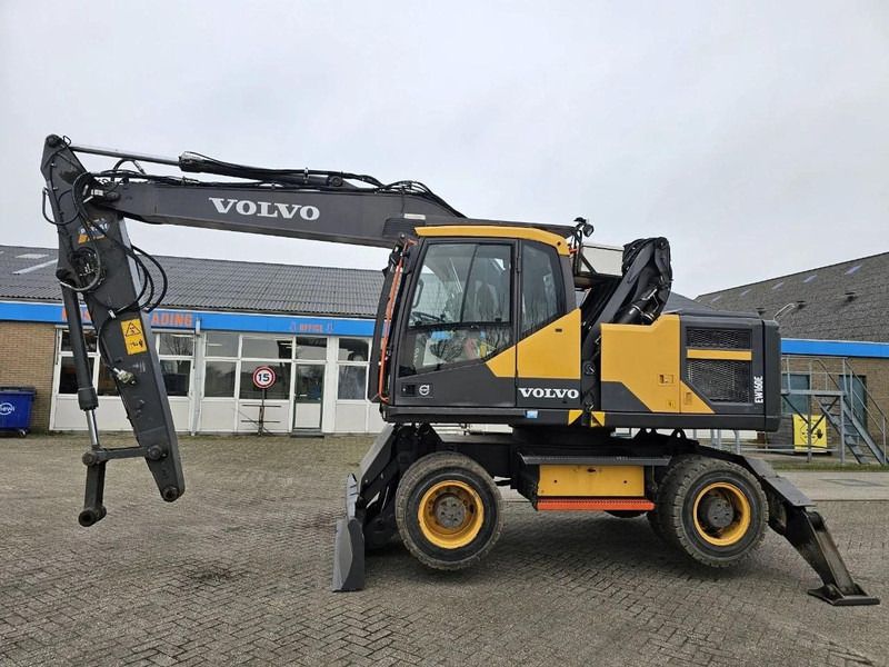 Excavadora de Ruedas Volvo EW160E 2016