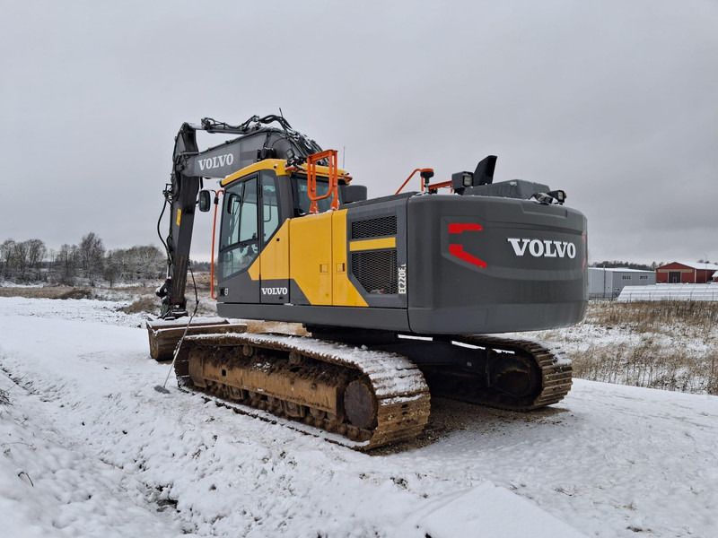 2016 Volvo EC220E Crawler Excavator