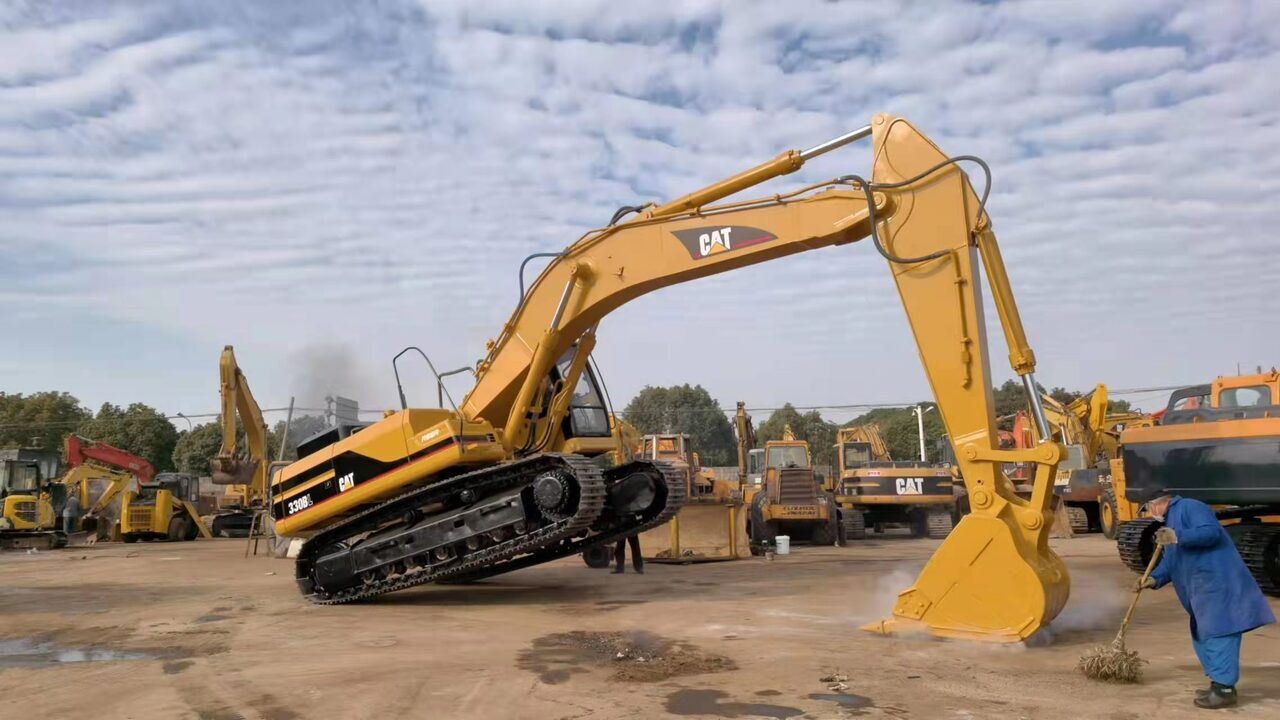 2011 Caterpillar 330BL Crawler Excavator