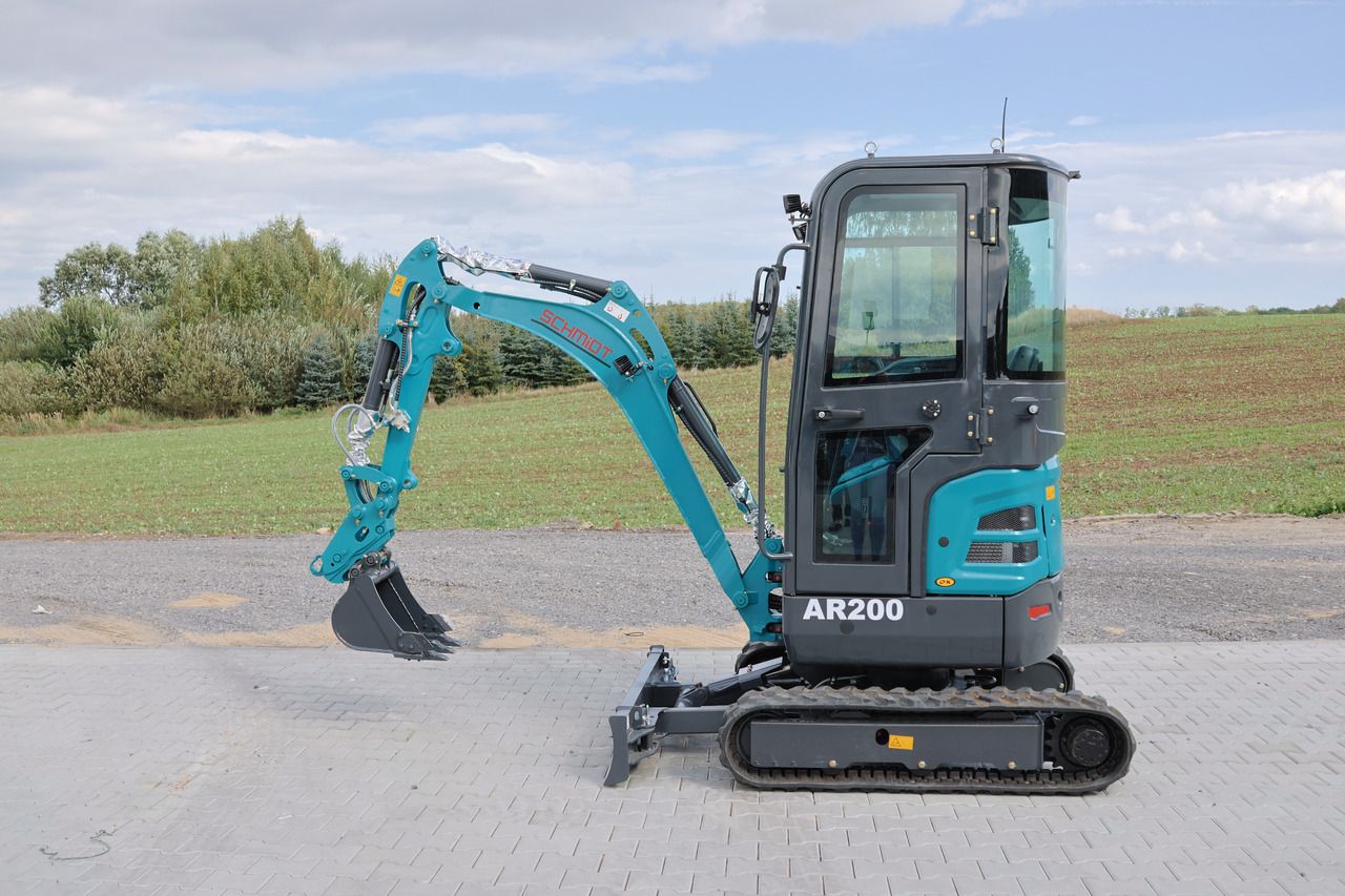 2025 Kubota AR200 mini excavator side view