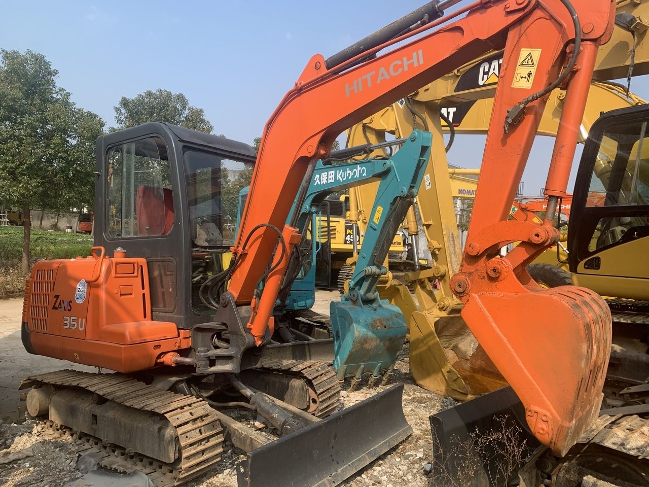 2016 Hitachi ZX35U Mini Excavator