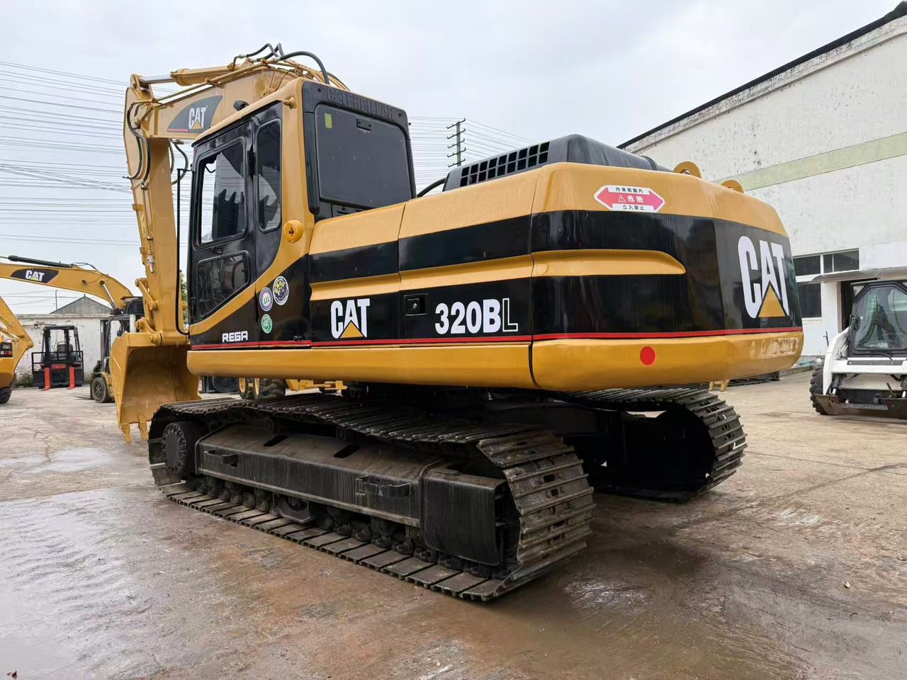 2010 Caterpillar 320BL Paletli Ekskavatör